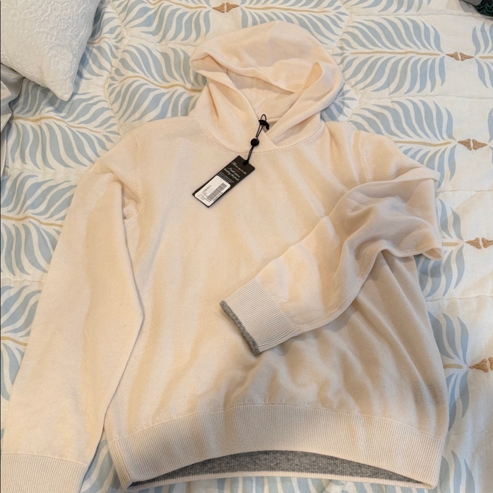 Elegant Women's Cream Hoodie Sweater